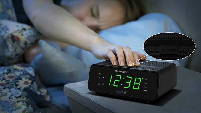 Emerson SmartSet Dual Alarm Clock Radio with AM/FM Radio, Dimmer, Sleep Timer and .9" LED Display, CKS1900