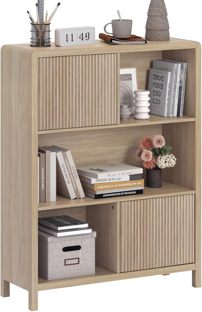 FATORRI Cube Bookshelf with 2 Doors, Wood Bookcase with Storage, Modern 5 Cubby Book Shelf for Home Office Living Room (Light Walnut)