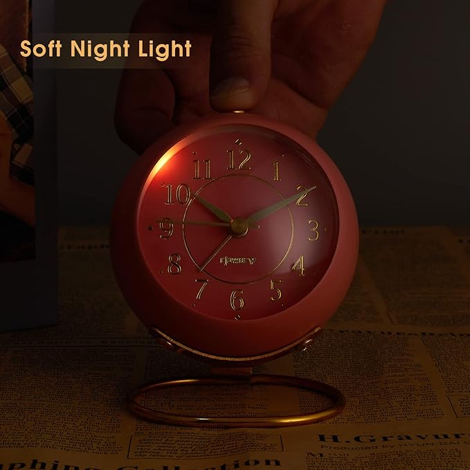 Metal Desk Alarm Clock, Retro Bedroom Table Vintage Analog Alarm Clock, Silent Non-Ticking Gold Clock, Bedside Décor(Sweet Pink)