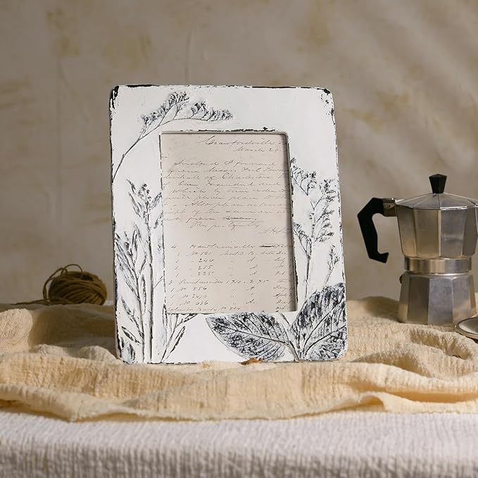 NIKKY HOME Farmhouse 5x7 Picture Frame Boho Photo Frame with 3D Botanical Plant Textured and Rustic Whitewashed Finish, Hand-Crafted Resin Picture Frames with HD Glass for Tabletop Display
