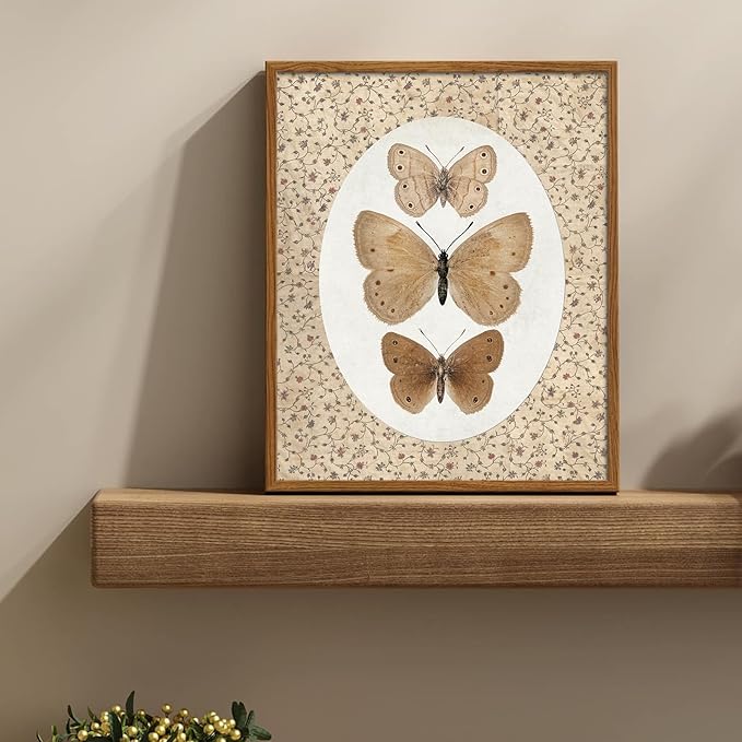 uniro Vintage Butterfly Canvas Wall Art, Bedroom Bathroom Shelf Retro Butterfly Illustration Room Decor, Canvas Prints, Posters Wall Decor Antique Paintings Home Farmhouse Wall Decor