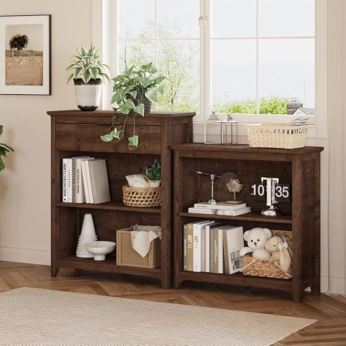 BON AUGURE Rustic Bookshelf Bookcase, Wood Book Shelf with Drawer, 3 Tier Book case for Small Space, Low Book case for Living Room, Home Office, Bedroom (Rustic Oak)