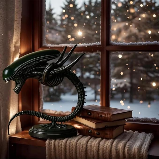 Alien Space Monster LED Desk Lamp 3D Resin Night Light for Sci-Fi Lovers, Alien Desk Lamp, Home Decorative Lighting; Horror Inspired Decorative Lamp for Desk, or Bedside Table (Modern)