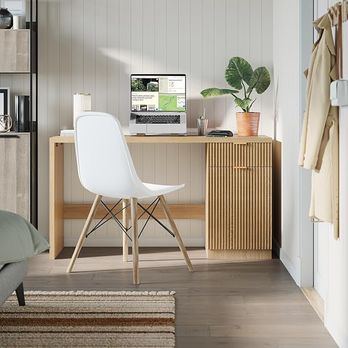 Garvee 60" Fluted Executive Desk with Drawer, Wood Fluted Computer Desks with Storage Cabinet, Home Office Desk Workstation, Farmhouse Desks for Living Room, Bedroom, Natural Oak