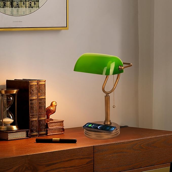Green Glass Bankers Lamp, Retro Desk Lamp with USB Wireless Charging Port, Classic Pull Chain Switch Table lamp, for Home Office nightstand Bedside Study Desk Library