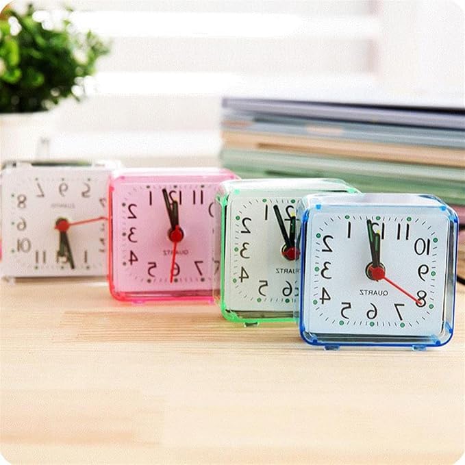 Alarm Clock Electronic Alarm Clock, Bedside Clocks Battery Powered, Silent Non Ticking Clock, Easy Set, Quartz Table Clock for Heavy Sleepers Kids Elder Bedroom Office c