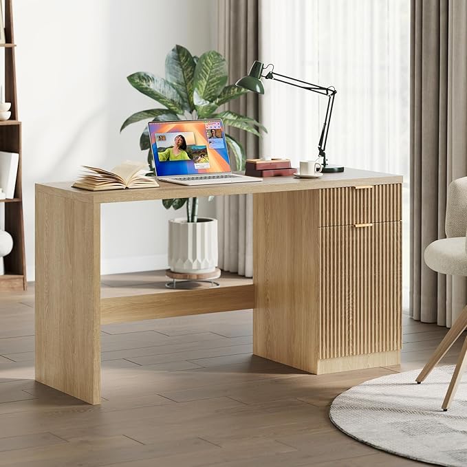 Garvee 60" Fluted Executive Desk with Drawer, Wood Fluted Computer Desks with Storage Cabinet, Home Office Desk Workstation, Farmhouse Desks for Living Room, Bedroom, Natural Oak