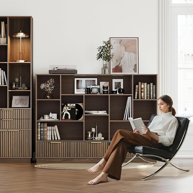 Bookshelf and Bookcase with 3 Drawers, 4-Tier Fluted Wide Bookshelf with Storage, Floor Standing Display Storage Shelves, Wooden Book Shelf for Home Office, Living Room, Black Walnut